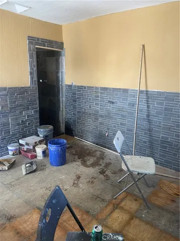 12116 S Willowbrook, Compton, California 90222