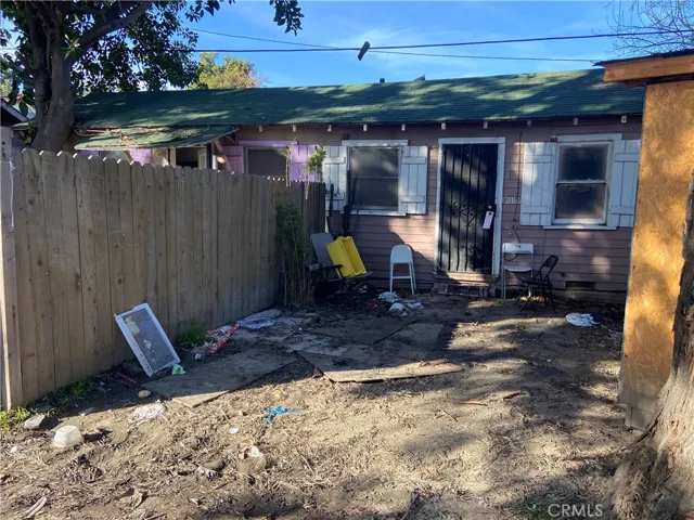 12116 S Willowbrook, Compton, California 90222