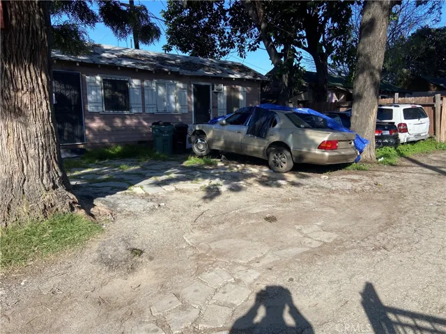 12116 S Willowbrook, Compton, California 90222