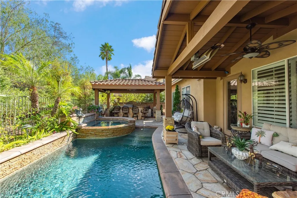 23072 Bouquet Canyon, Mission Viejo, California 92692 home-pic-6