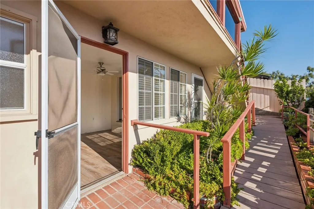 114 High Drive, Laguna Beach, California 92651 home-pic-3