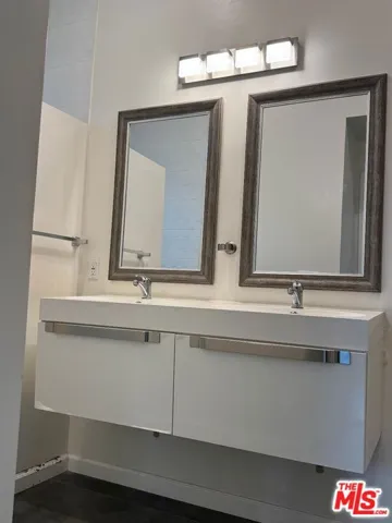 4501 master bathroom