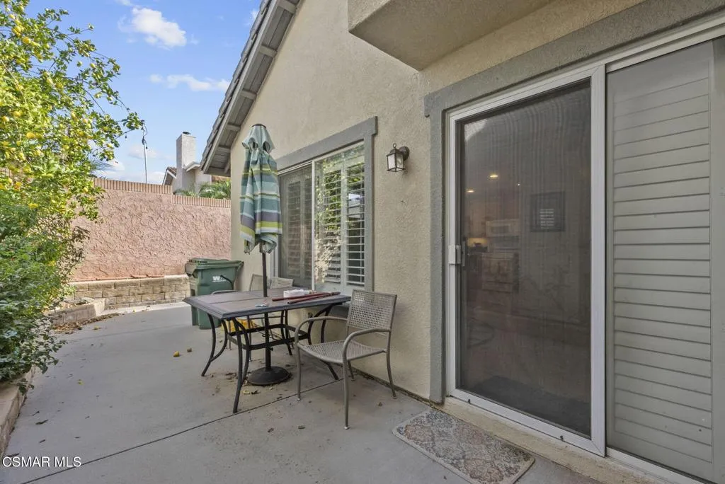 2046 Freesia Avenue, Simi Valley, California 93063 home-pic-27