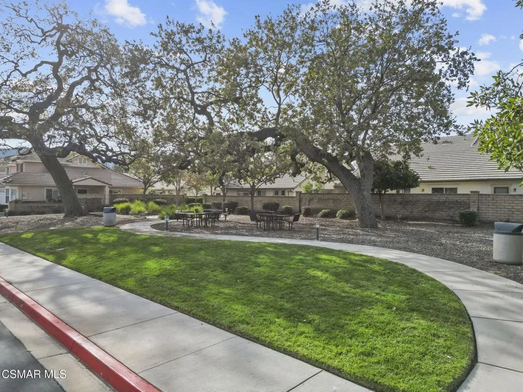 2046 Freesia Avenue, Simi Valley, California 93063 home-pic-33