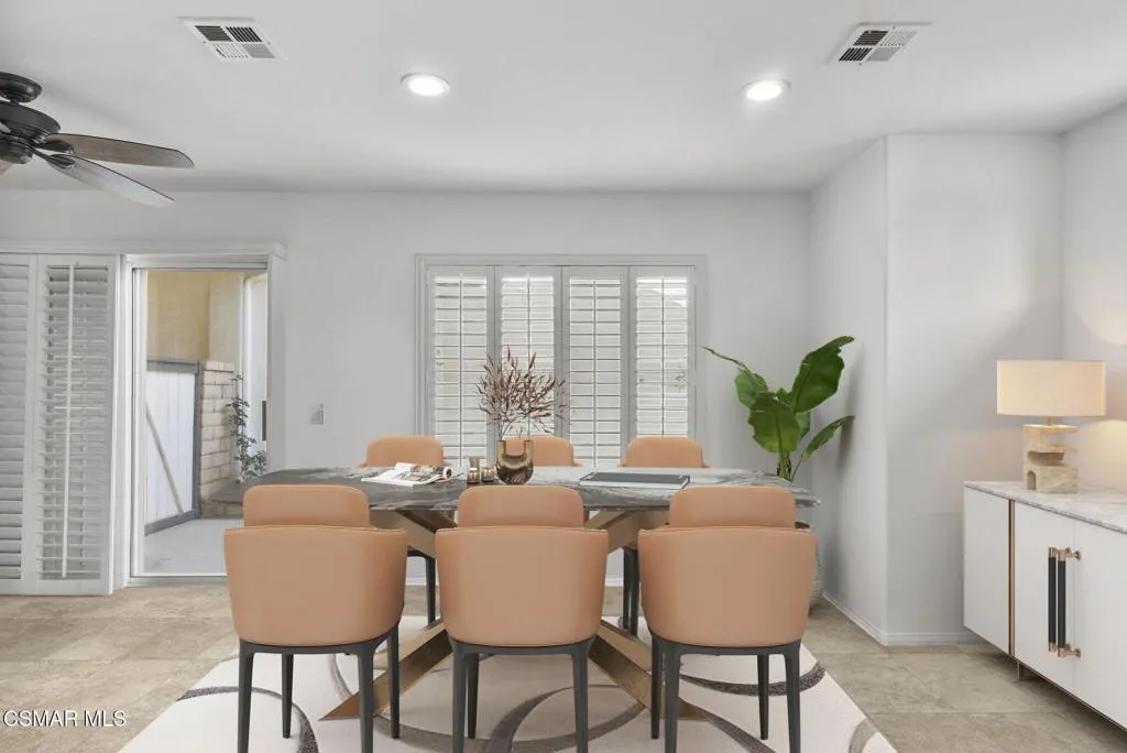 2046 Freesia Avenue, Simi Valley, California 93063 home-pic-16