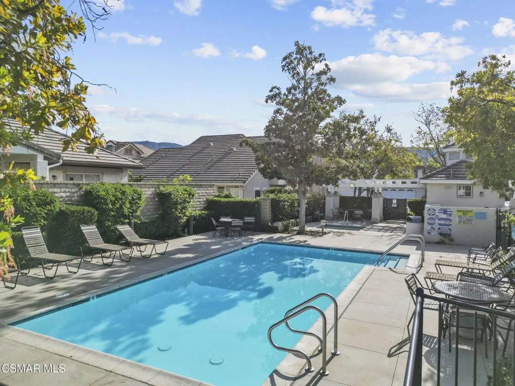 2046 Freesia Avenue, Simi Valley, California 93063 home-pic-31