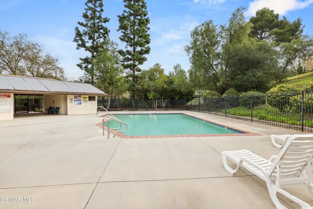 2044 Covington Avenue, Simi Valley, California 93065 home-pic-32