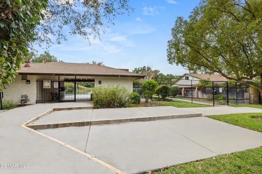 2044 Covington Avenue, Simi Valley, California 93065 home-pic-29