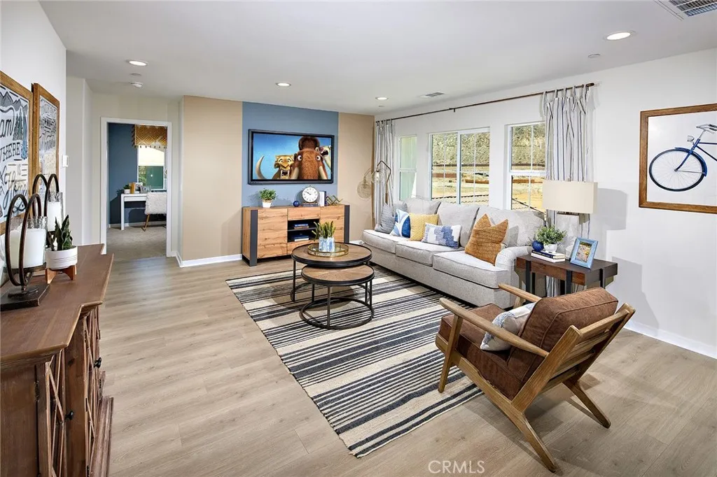 7930 Portofino Street, Highland, California 92346 home-pic-12
