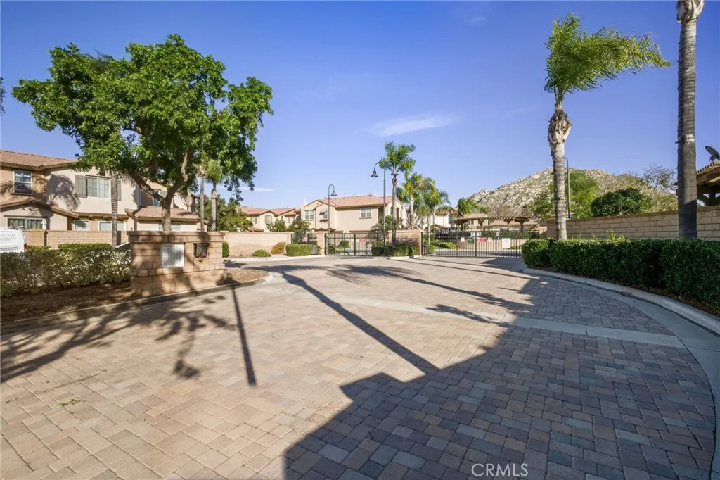 1626 Green Hills, Perris, California 92571 home-pic-26