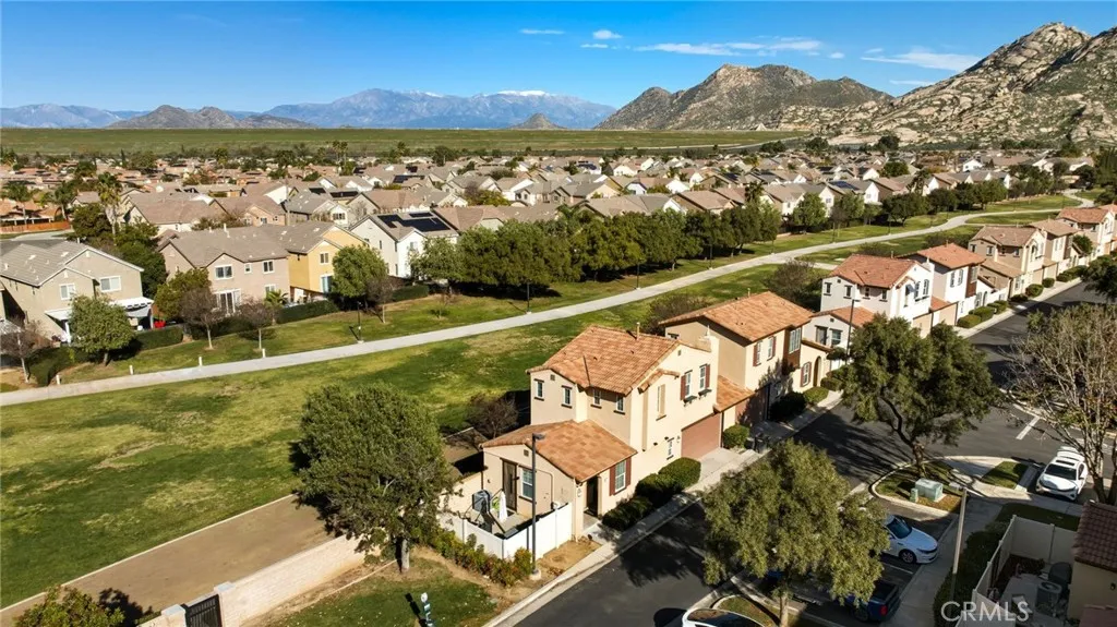 1626 Green Hills, Perris, California 92571 home-pic-10