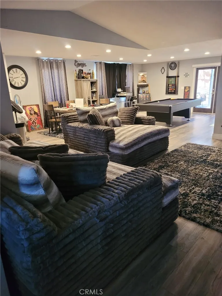 13535 Driftwood, Victorville, California 92395 home-pic-10