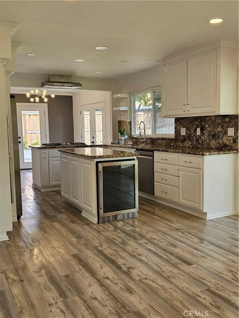 13772 Sanderstead Road, Santa Ana, California 92705 home-pic-5