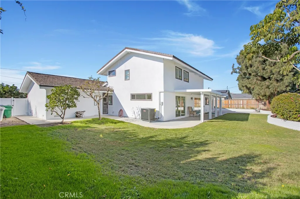 13772 Sanderstead Road, Santa Ana, California 92705 home-pic-10