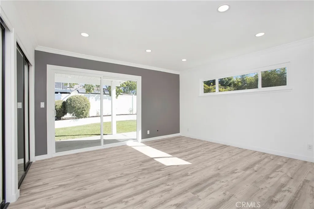 13772 Sanderstead Road, Santa Ana, California 92705 home-pic-11