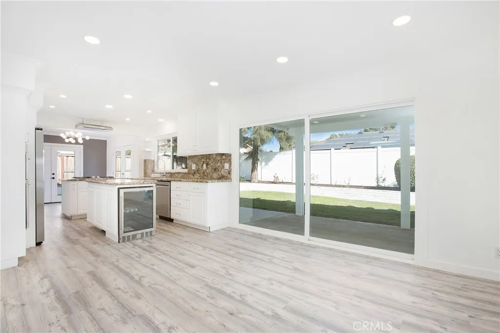 13772 Sanderstead Road, Santa Ana, California 92705 home-pic-7