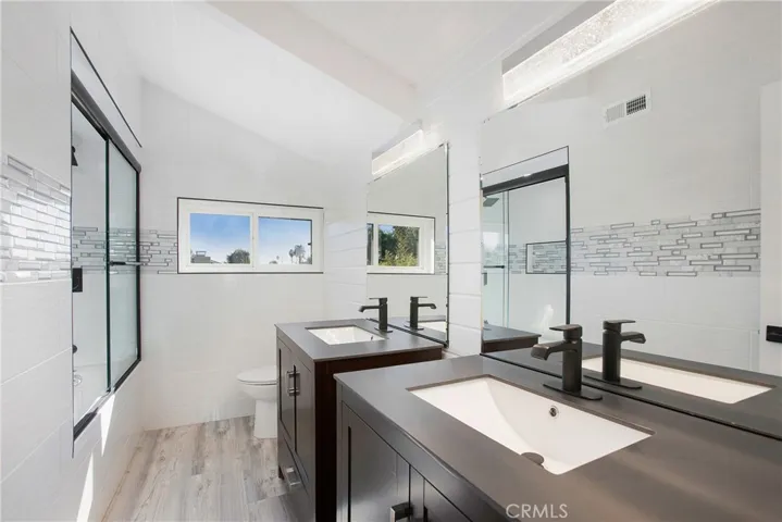 13772 Sanderstead Road, Santa Ana, California 92705
