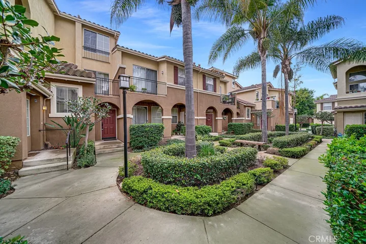 1402 Elk Grove, Irvine, California 92618