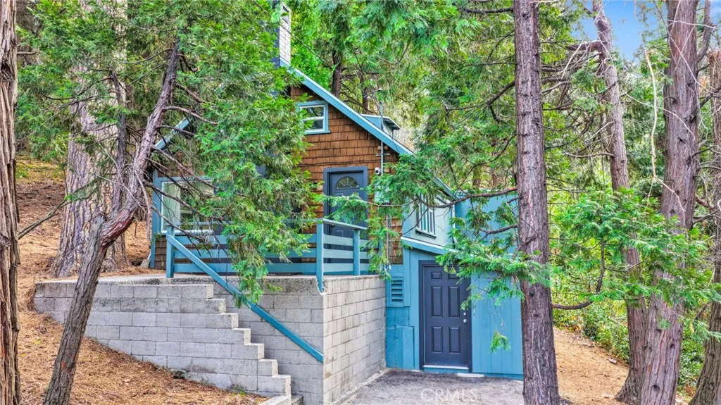 480 Valley Road, Crestline, California 92325 home-pic-1