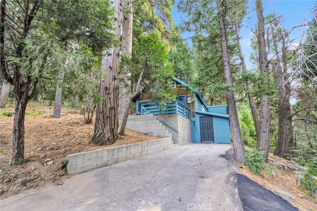 480 Valley Road, Crestline, California 92325 home-pic-25