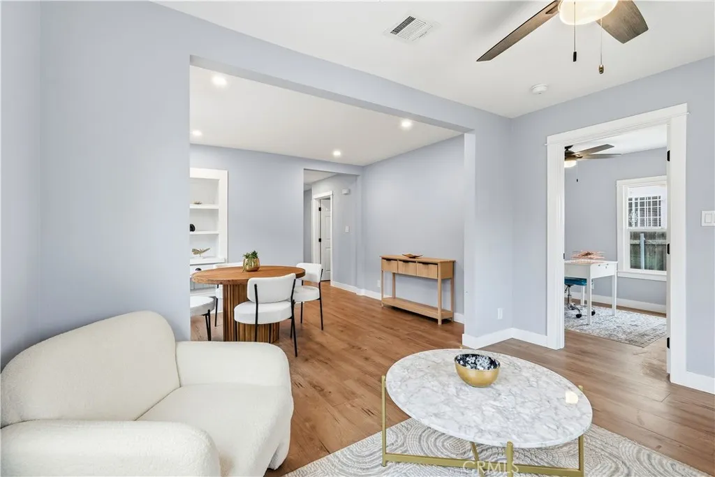 401 E 61st, Los Angeles, California 90003 home-pic-4