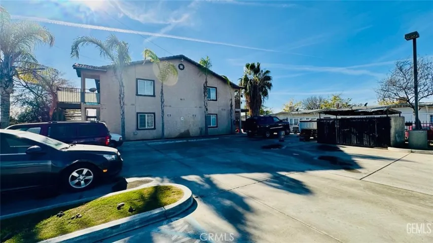 3017 Potomac, Bakersfield, California 93307