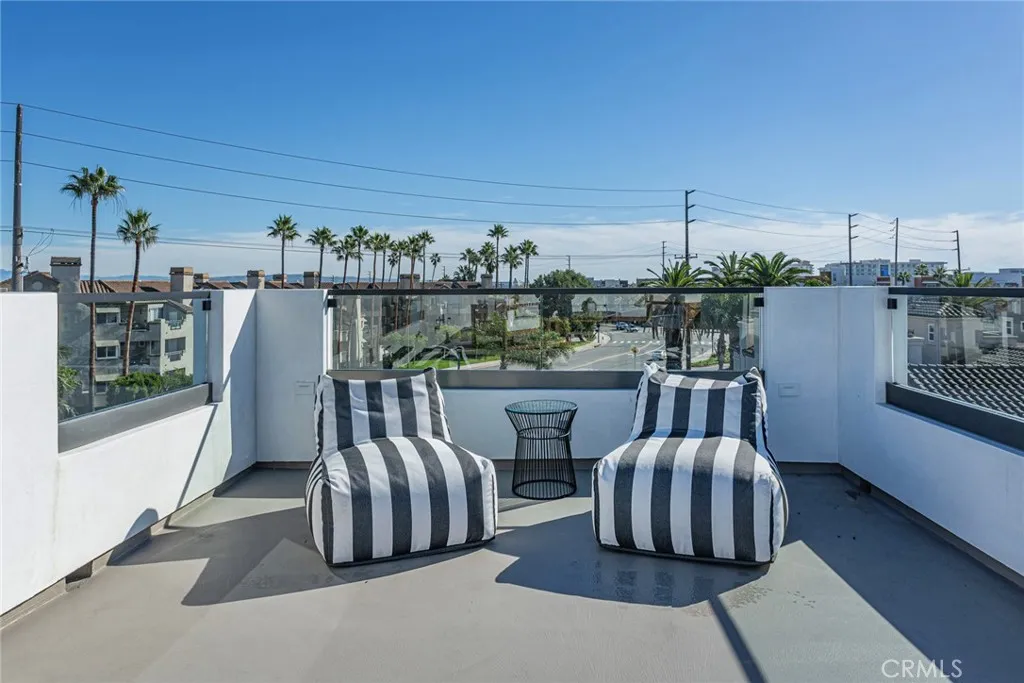328 3rd, Huntington Beach, California 92648 home-pic-31