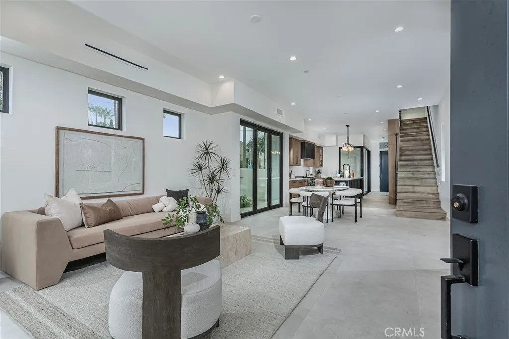 328 3rd, Huntington Beach, California 92648 home-pic-8