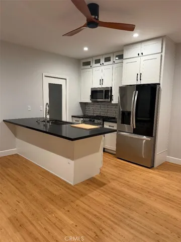 2039 Casa Grande, Pasadena, California 91104