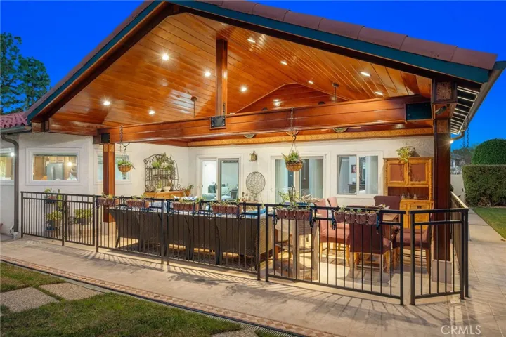 22319 Acorn, Chatsworth, California 91311