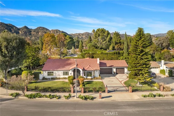 22319 Acorn, Chatsworth, California 91311