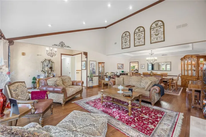 22319 Acorn, Chatsworth, California 91311