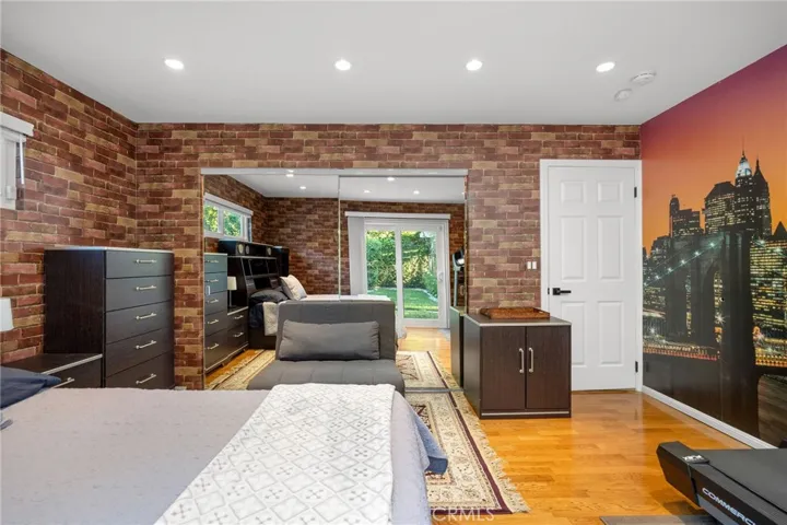 22319 Acorn, Chatsworth, California 91311