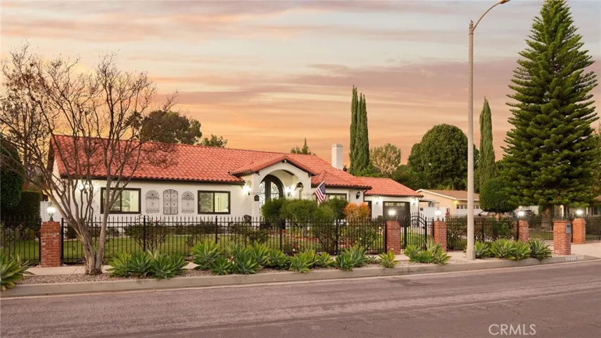 22319 Acorn, Chatsworth, California 91311