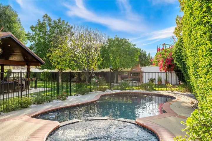 22319 Acorn, Chatsworth, California 91311