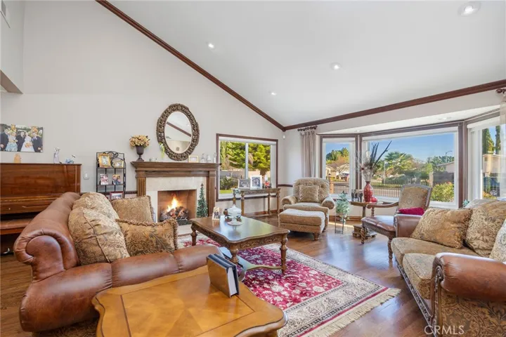 22319 Acorn, Chatsworth, California 91311