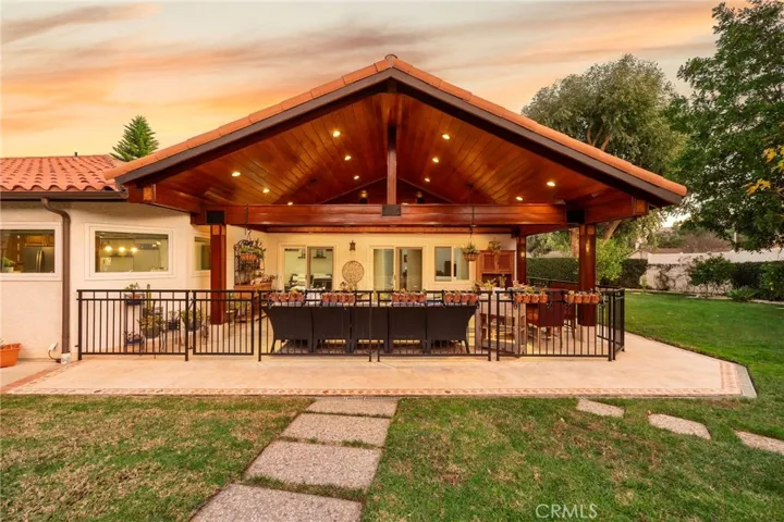 22319 Acorn, Chatsworth, California 91311