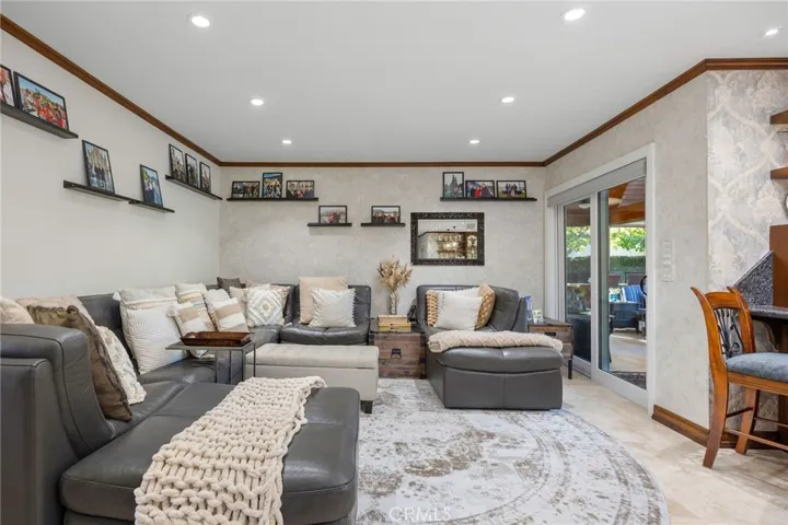 22319 Acorn, Chatsworth, California 91311