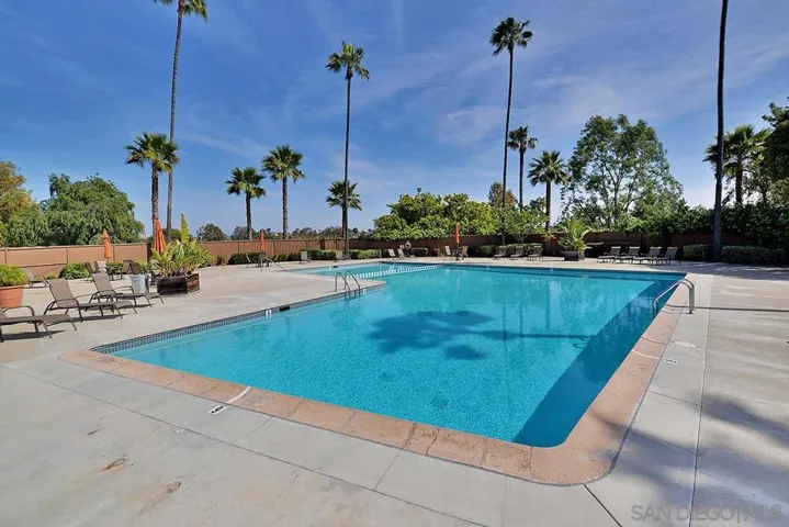 Swimming Pool/Hot Tub/Sauna