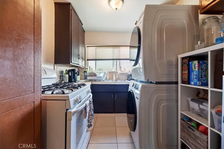 3213 Hill, Huntington Park, California 90255