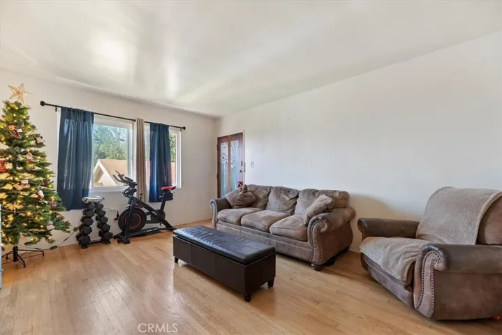 3213 Hill, Huntington Park, California 90255