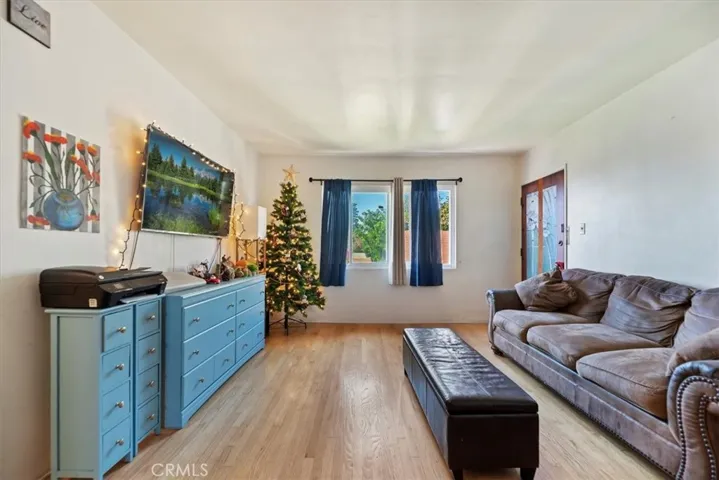 3213 Hill, Huntington Park, California 90255