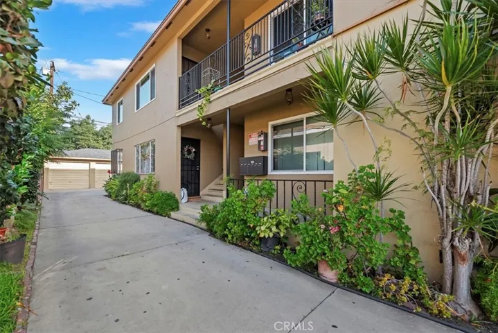 3213 Hill, Huntington Park, California 90255
