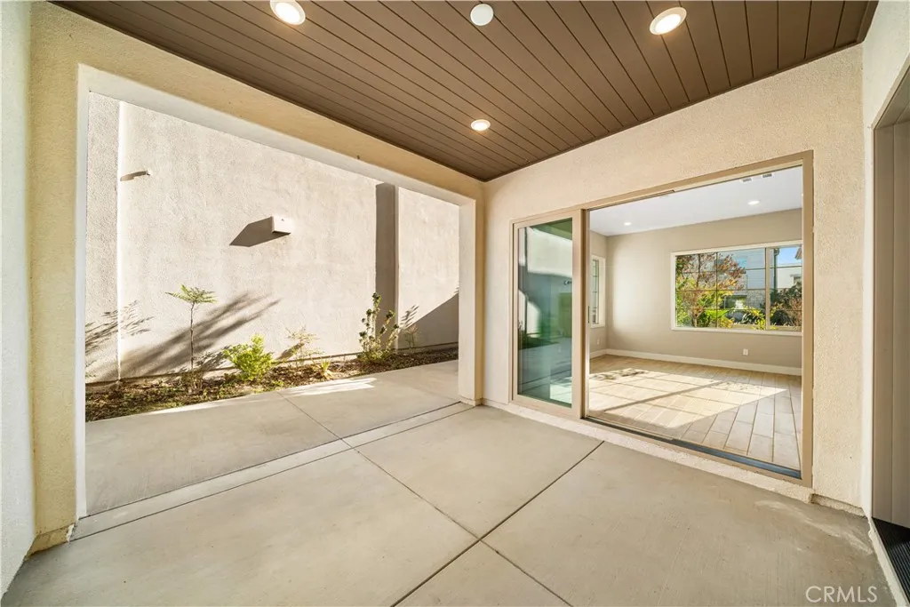 157 Scale, Irvine, California 92618 home-pic-30