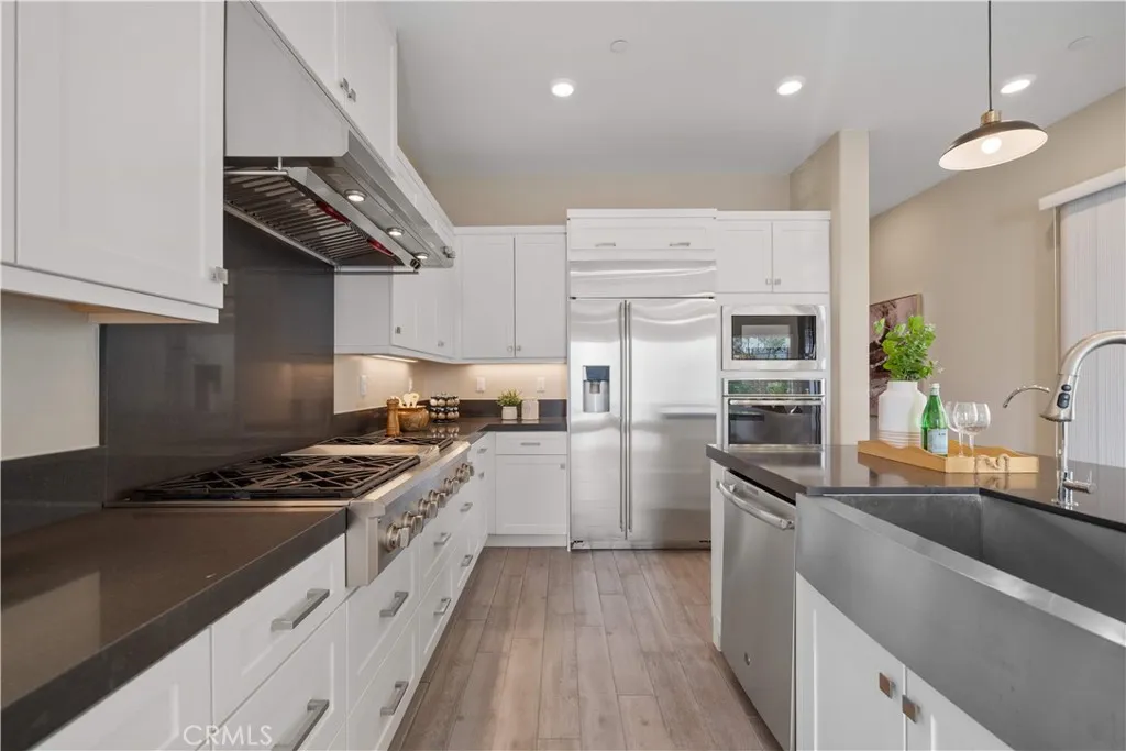 157 Scale, Irvine, California 92618 home-pic-22