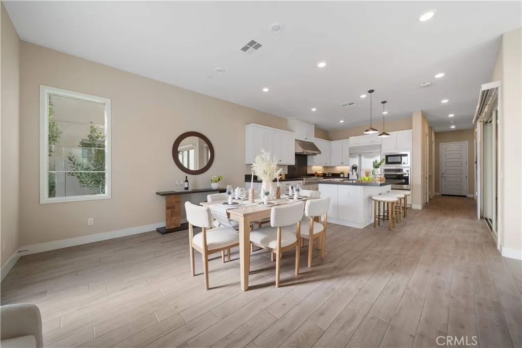157 Scale, Irvine, California 92618 home-pic-19