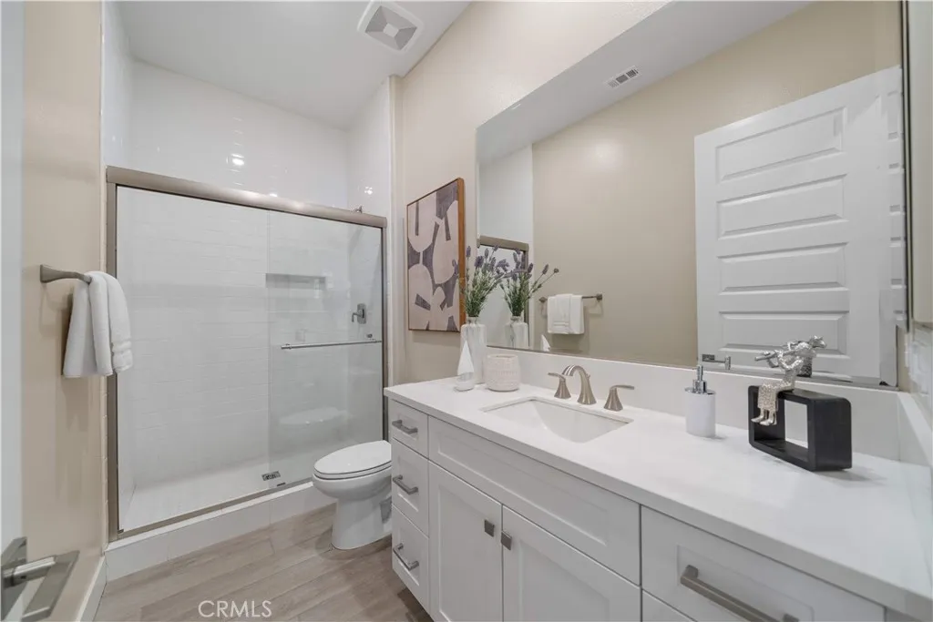 157 Scale, Irvine, California 92618 home-pic-26