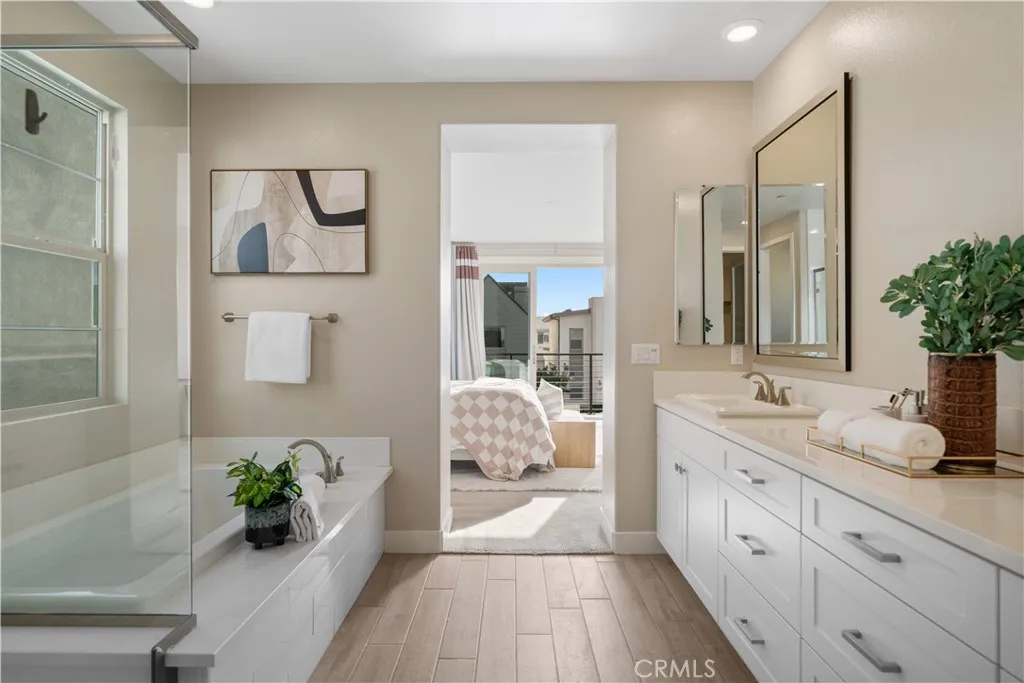 157 Scale, Irvine, California 92618 home-pic-51