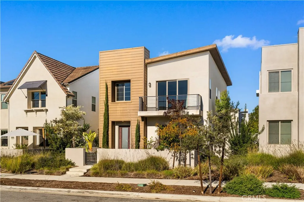 157 Scale, Irvine, California 92618 home-pic-2
