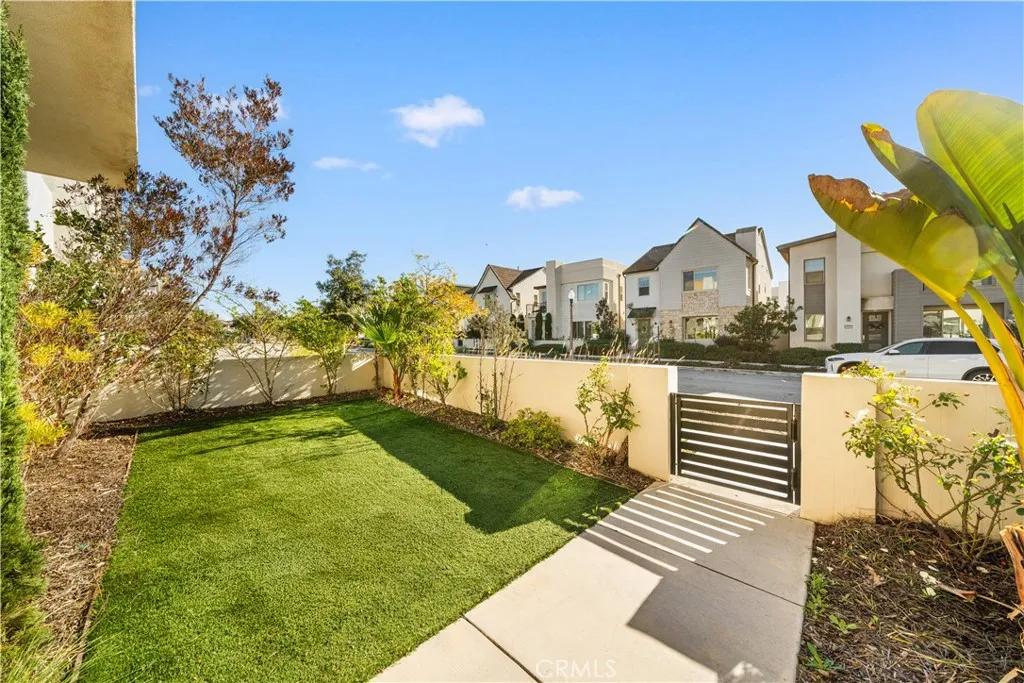 157 Scale, Irvine, California 92618 home-pic-6